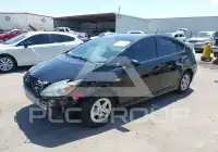 2010 Toyota PRIUS фото
