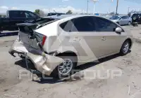2010 Toyota PRIUS фото