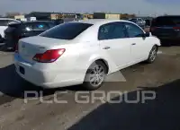 2010 Toyota AVALON photo