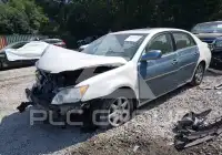 2010 Toyota AVALON фото