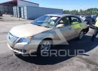 2010 Toyota AVALON фото