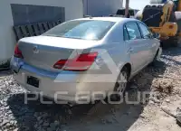2010 Toyota AVALON фото