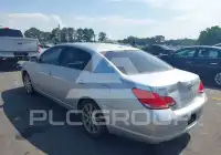 2010 Toyota AVALON photo
