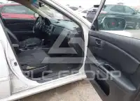 2010 KIA Optima photo