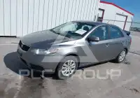2010 KIA Forte фото