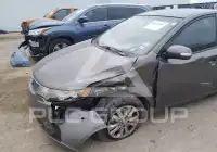 2010 KIA Forte photo