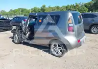2010 KIA Soul фото