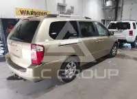 2010 KIA Sedona фото