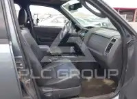 2010 Ford ESCAPE photo