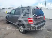 2010 Ford ESCAPE photo