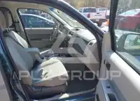 2010 Ford ESCAPE photo
