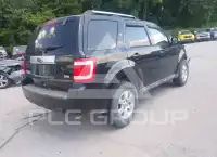 2010 Ford ESCAPE photo