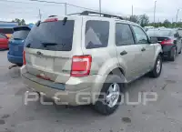 2010 Ford ESCAPE photo
