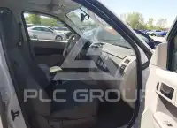 2010 Ford ESCAPE фото