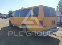 2010 Ford E-350 фото
