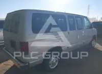 2010 Ford E-350 photo