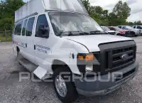 2010 Ford E-350 фото
