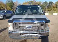 2010 Ford E-350 photo