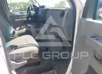 2010 Ford E-350 фото