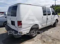 2010 Ford E-150 фото
