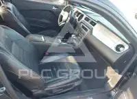 2010 Ford MUSTANG фото