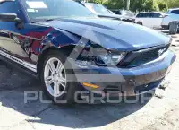 2010 Ford MUSTANG фото