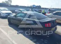 2010 Ford MUSTANG фото