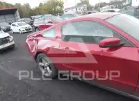 2010 Ford MUSTANG photo