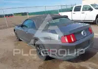 2010 Ford MUSTANG фото