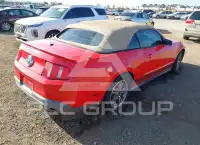 2010 Ford MUSTANG фото