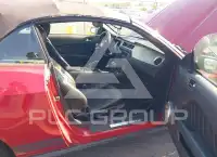 2010 Ford MUSTANG photo