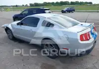 2010 Ford MUSTANG photo
