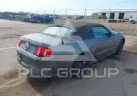 2010 Ford MUSTANG фото