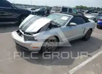 2010 Ford MUSTANG фото