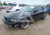 2010 Ford MUSTANG photo