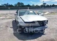 2010 Ford MUSTANG фото