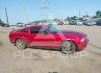 2010 Ford MUSTANG photo