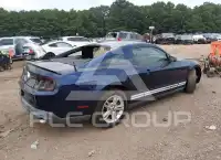 2010 Ford MUSTANG фото