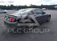 2010 Ford MUSTANG фото