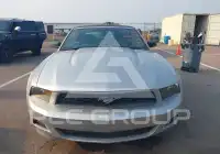 2010 Ford MUSTANG фото
