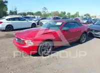 2010 Ford MUSTANG photo