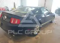 2010 Ford MUSTANG фото