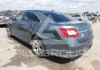 2010 Ford TAURUS фото