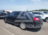 2010 Ford TAURUS фото