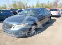 2010 Ford TAURUS photo