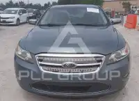 2010 Ford TAURUS photo