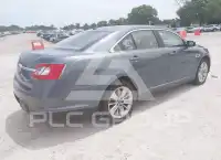 2010 Ford TAURUS photo