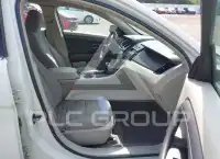 2010 Ford TAURUS фото