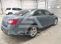 2010 Ford TAURUS фото