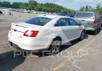 2010 Ford TAURUS фото